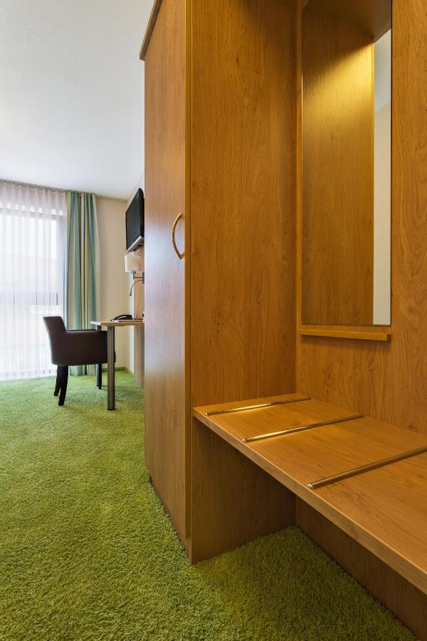 Hotel Sixt Rohr in Niederbayern Exterior photo
