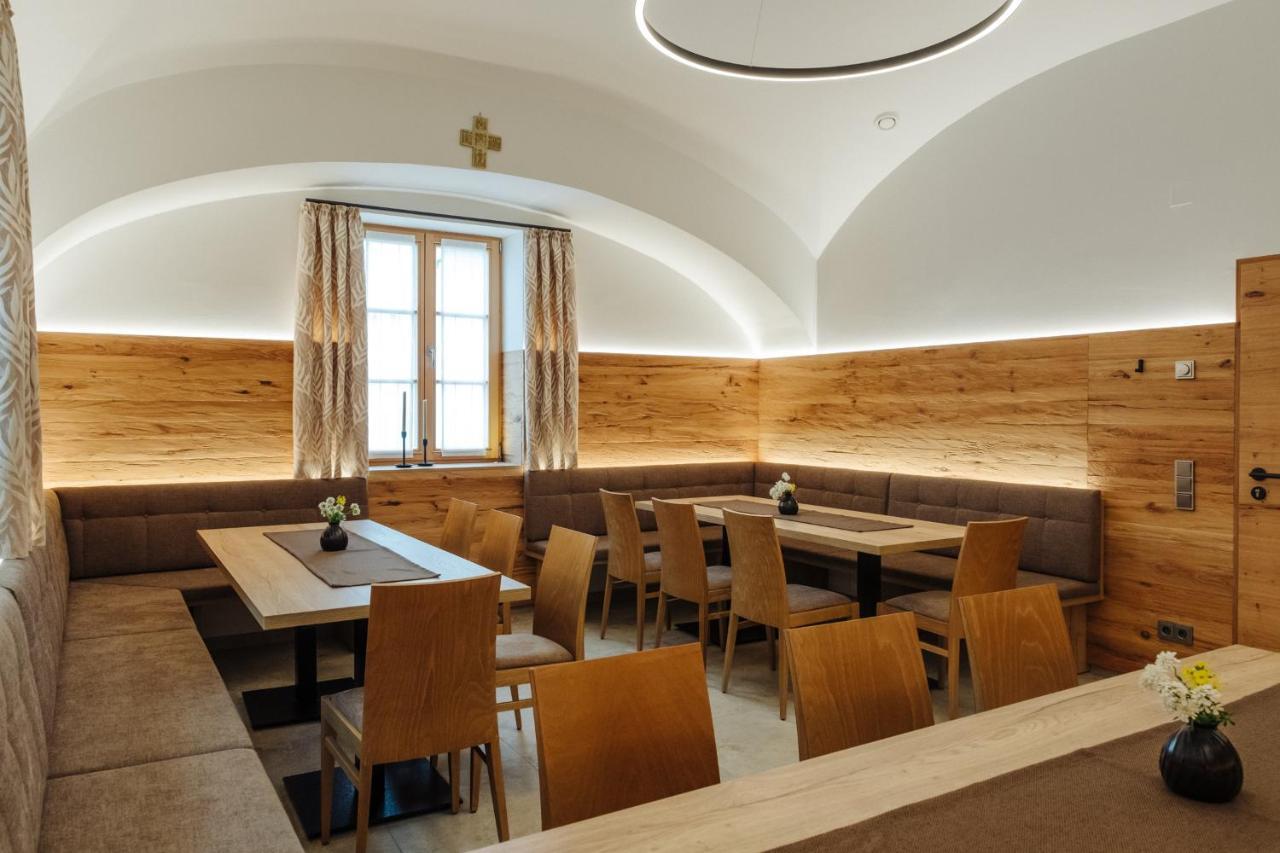 Hotel Sixt Rohr in Niederbayern Exterior photo