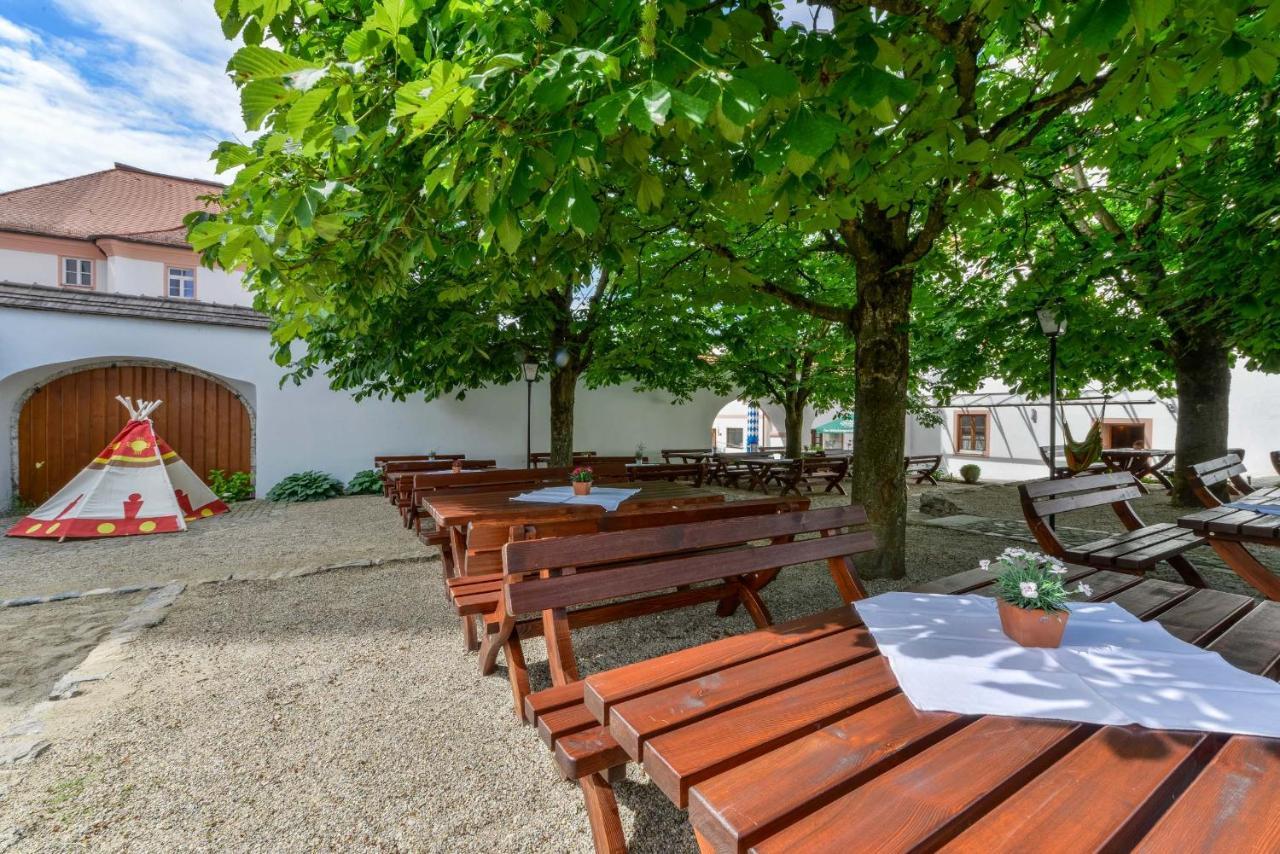 Hotel Sixt Rohr in Niederbayern Exterior photo